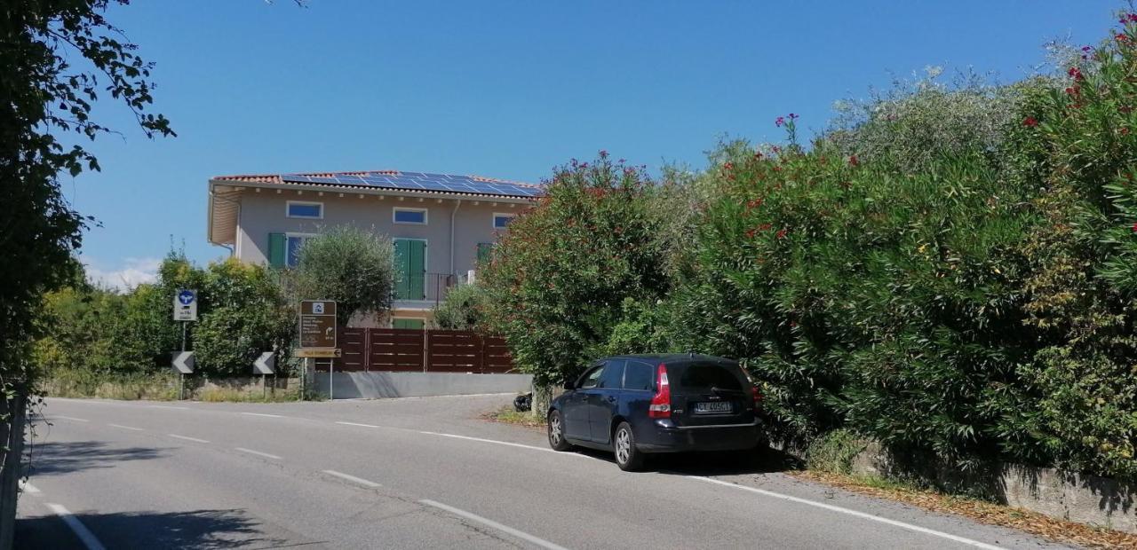 Bilocale Papavero, Magnolia O Girasole San Felice del Benaco Exterior foto