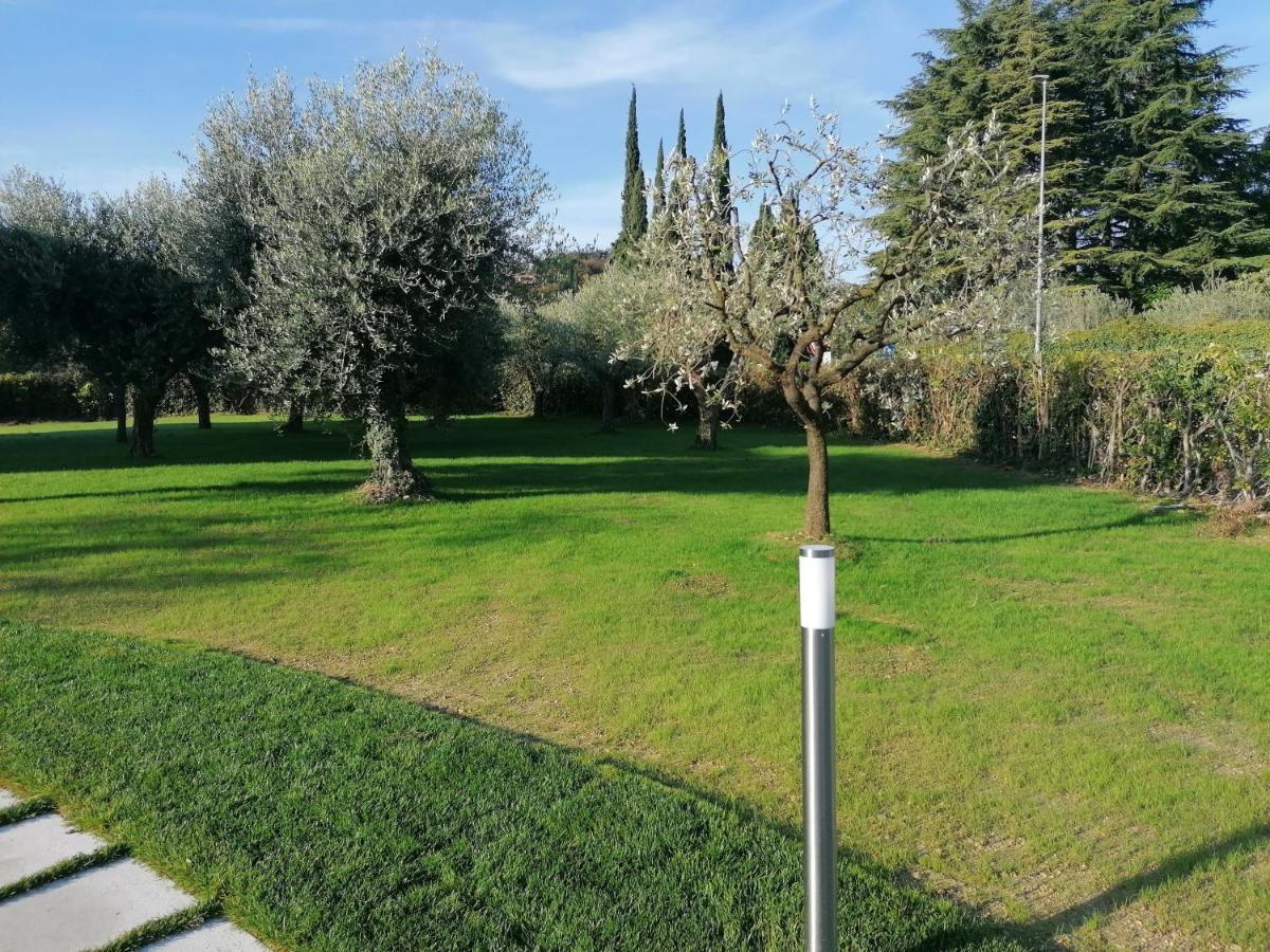 Bilocale Papavero, Magnolia O Girasole San Felice del Benaco Exterior foto