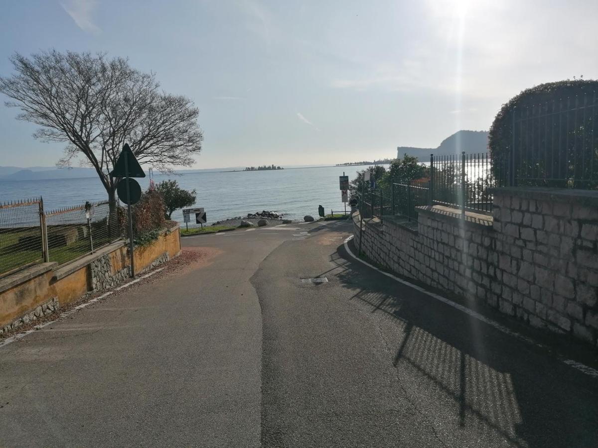 Bilocale Papavero, Magnolia O Girasole San Felice del Benaco Exterior foto